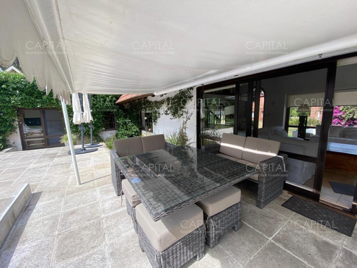 Casa ID.28553 - Casa de 5 dormitorios en Barrio Lugano, Punta del Este