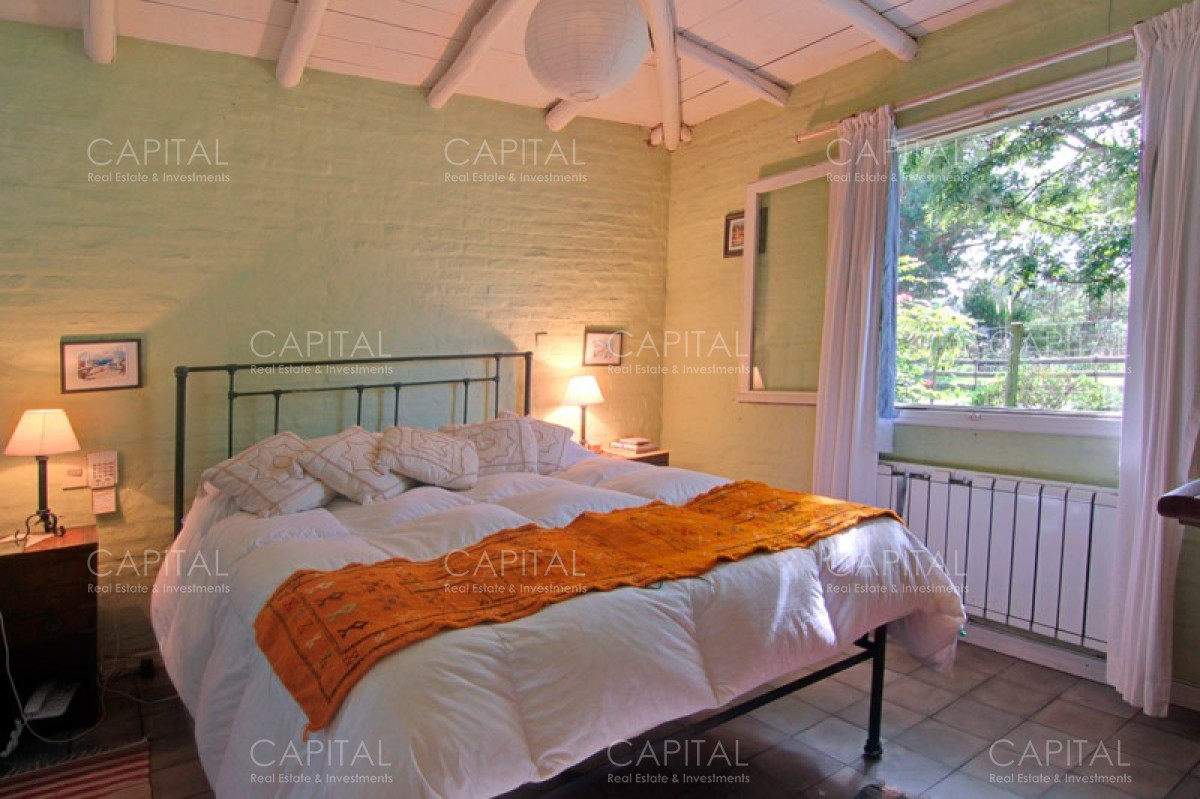 Casa ID.25481 - Casa tres dormitorios y servicio con jardín cercado, piscina climatizada en La Barra