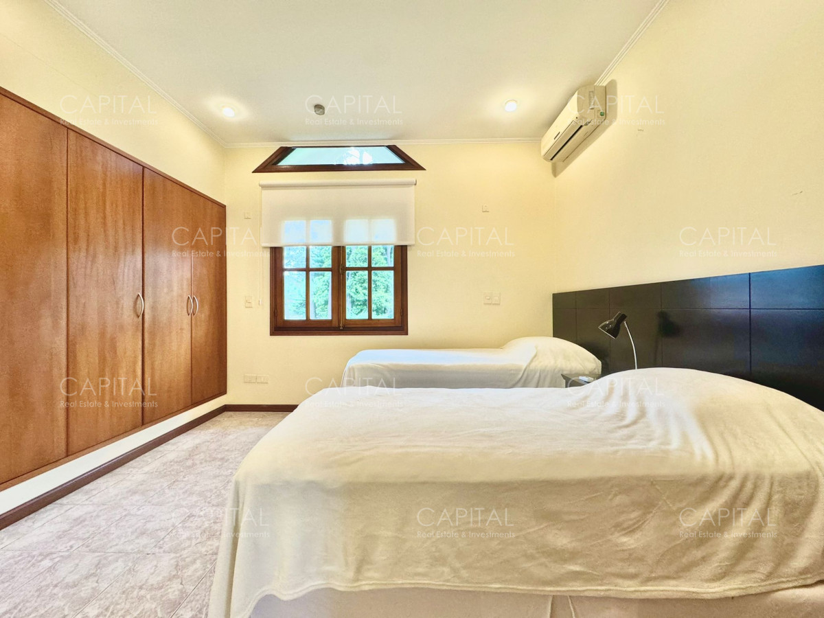 Casa ID.36764 - Residencia en Mansa 5 dormitorios + dependencia