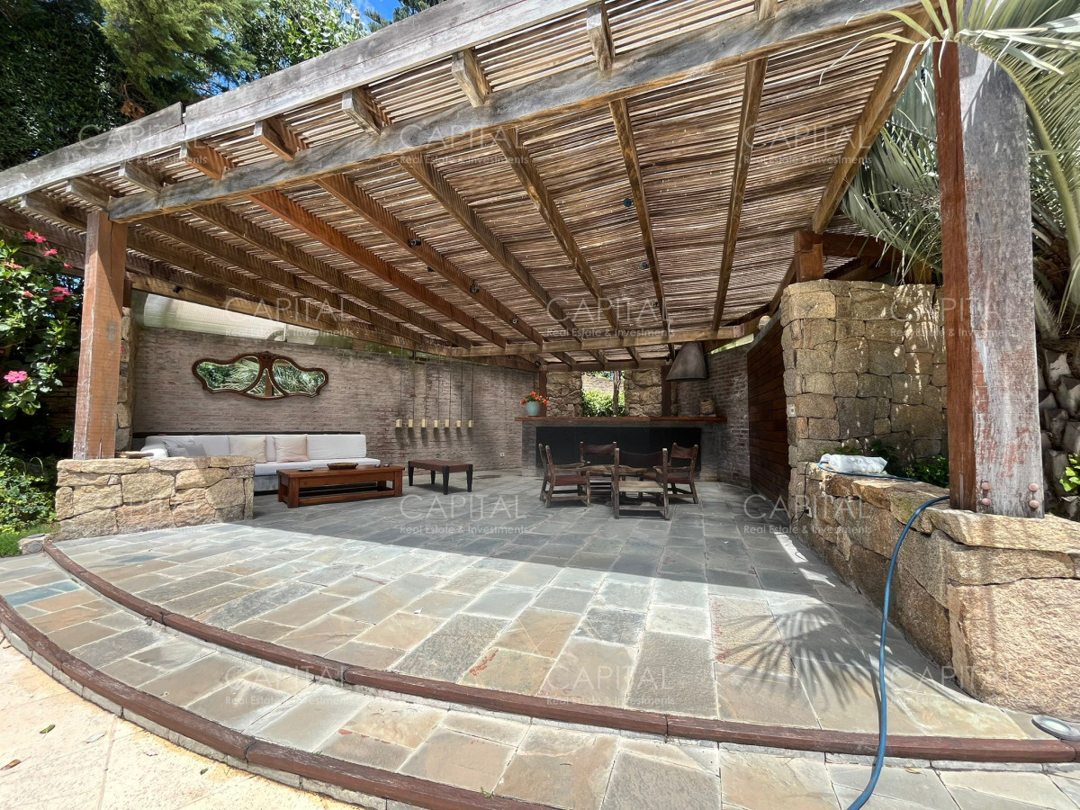 Casa ID.37287 - Espectacular Casa en Playa Brava Punta Del Este 
