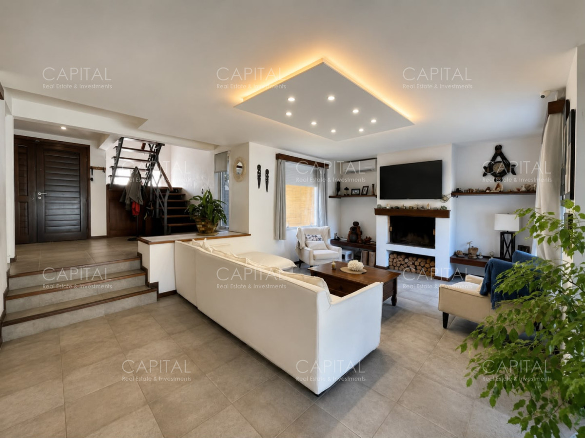 Casa ID.40629 - Casa reciclada en Punta del este,Pinares en Venta