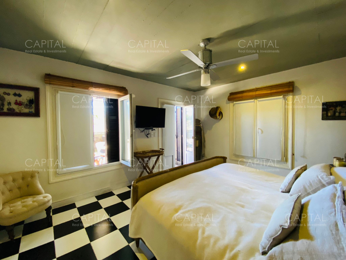 Casa ID.32315 - Casa en Venta Frente al Mar Ocho Dormitorios + Dependencia de Servicio - La Barra