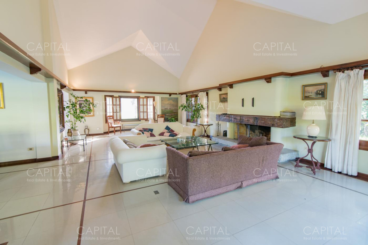 Casa ID.35548 - Espectacular casa en Venta en Beverly Hills