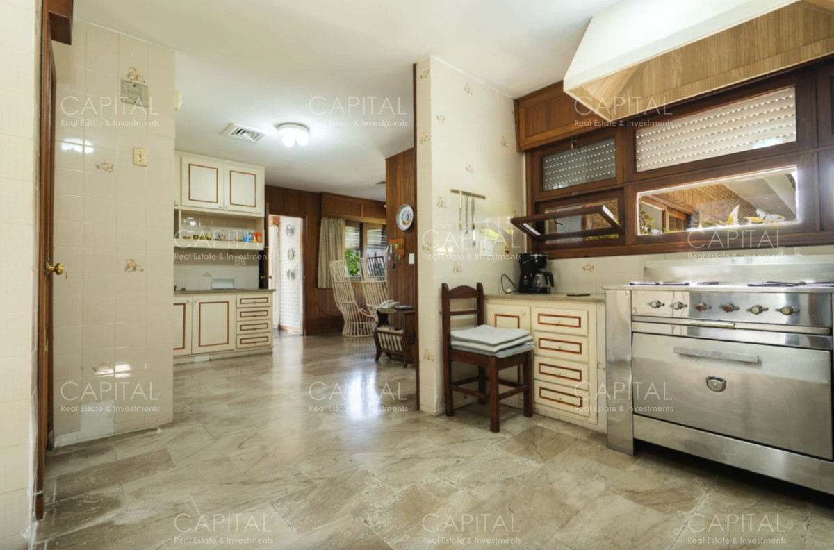 Casa ID.39114 - Mansion en Venta en Playa Mansa Punta del Este