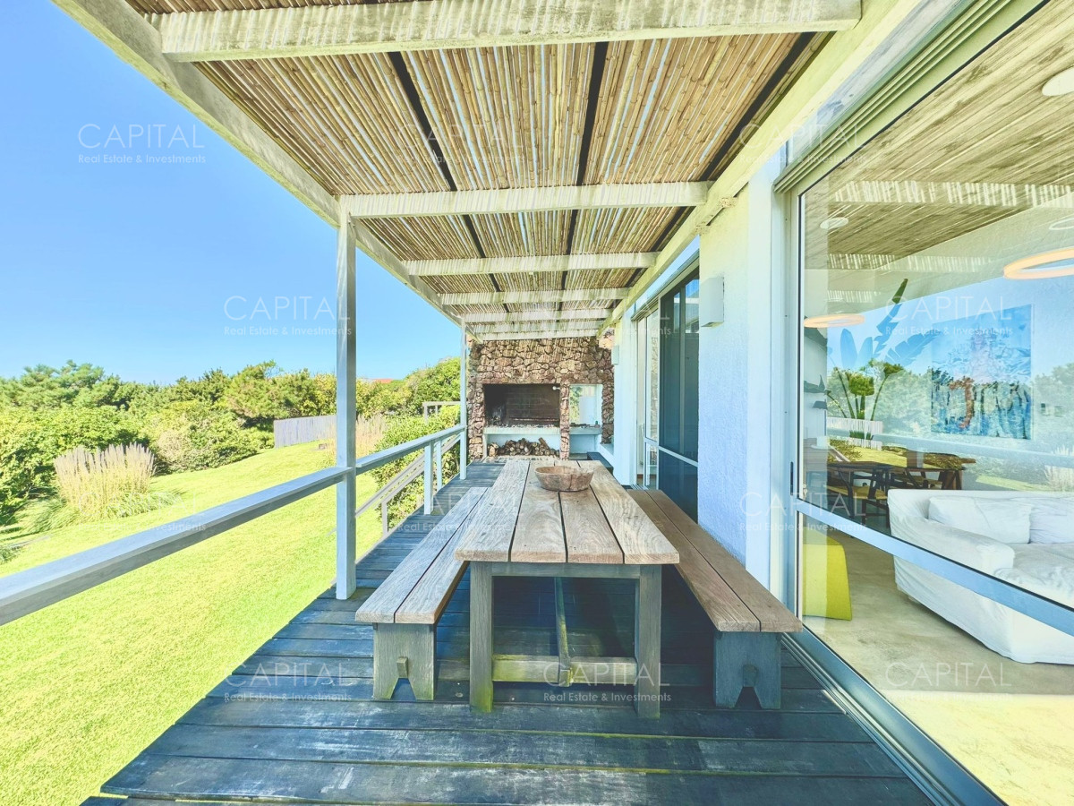 Casa ID.36175 - Casa en Venta en Pueblo de José Ignacio Cuatro Dormitorios y Dependencia