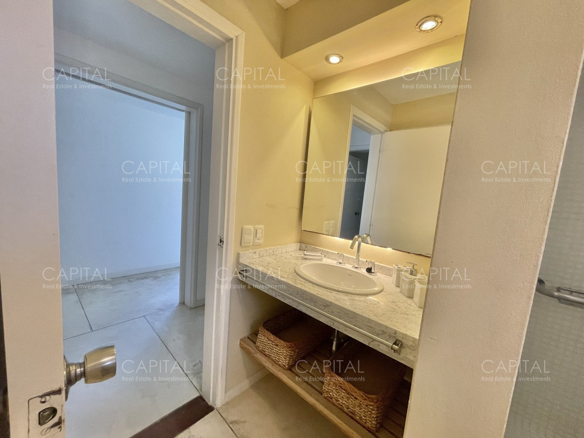Casa ID.39115 - Casa en Venta de Cuatro Dormitorios  en Lugano 