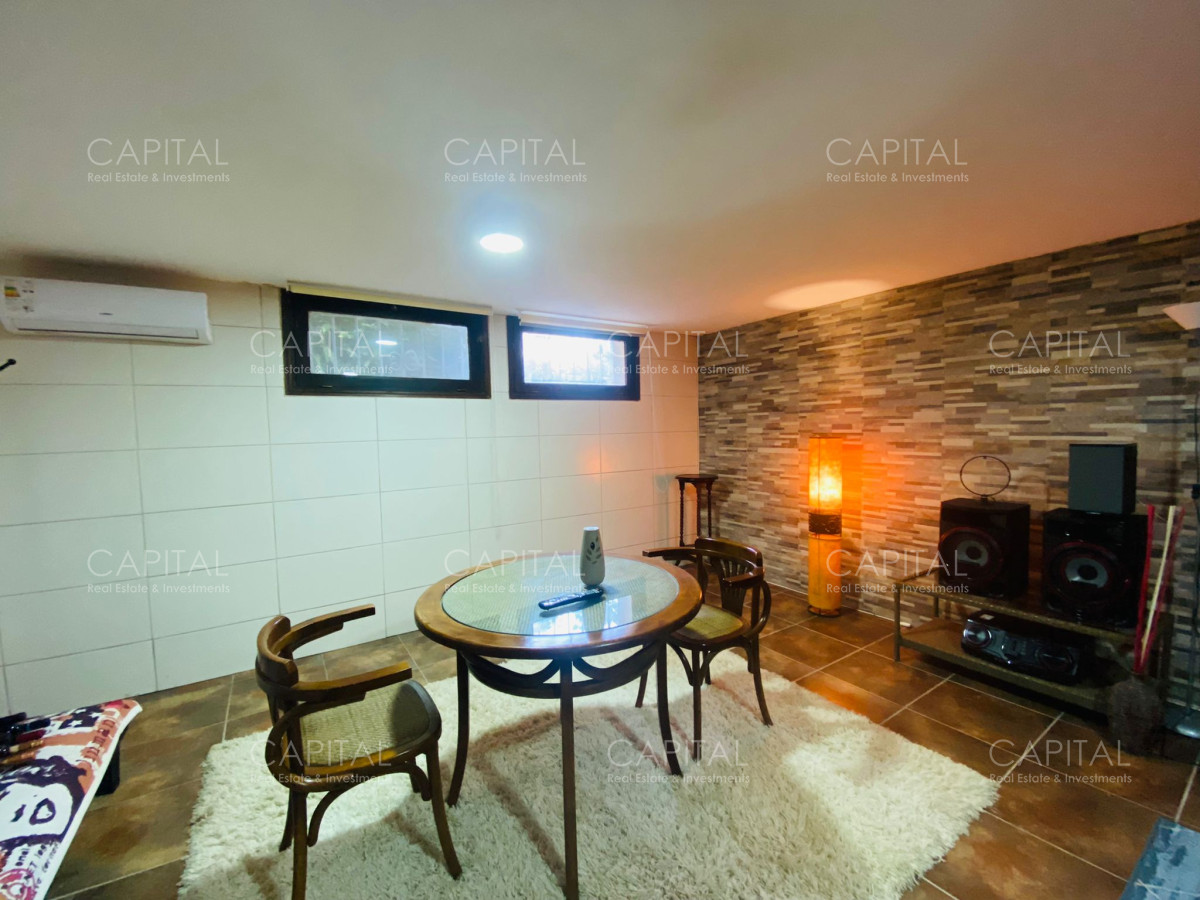 Casa ID.32412 - Residencia de Seis Dormitorios más Dependencia en Barrio Cantegril