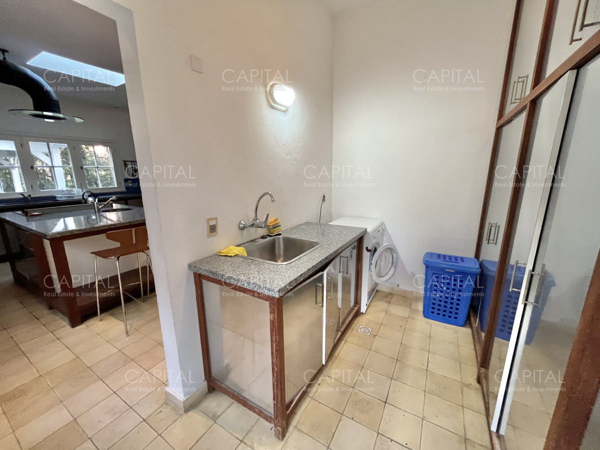Casa ID.28358 - Casa en Venta Barrio Laguna Blanca Punta del Este Cinco Dormitorios