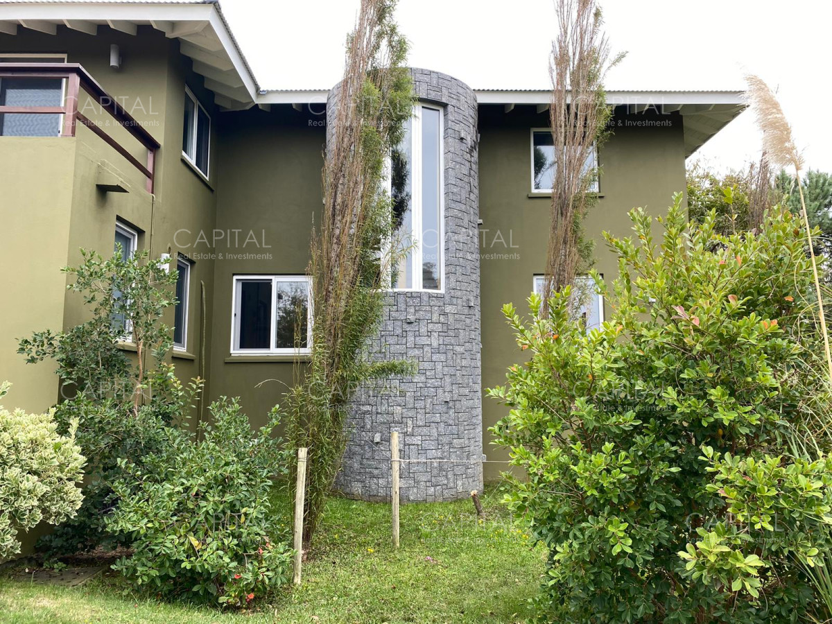 Casa ID.25894 - Espectacular casa en La Barra con gran parque con divina vista al  bosque  