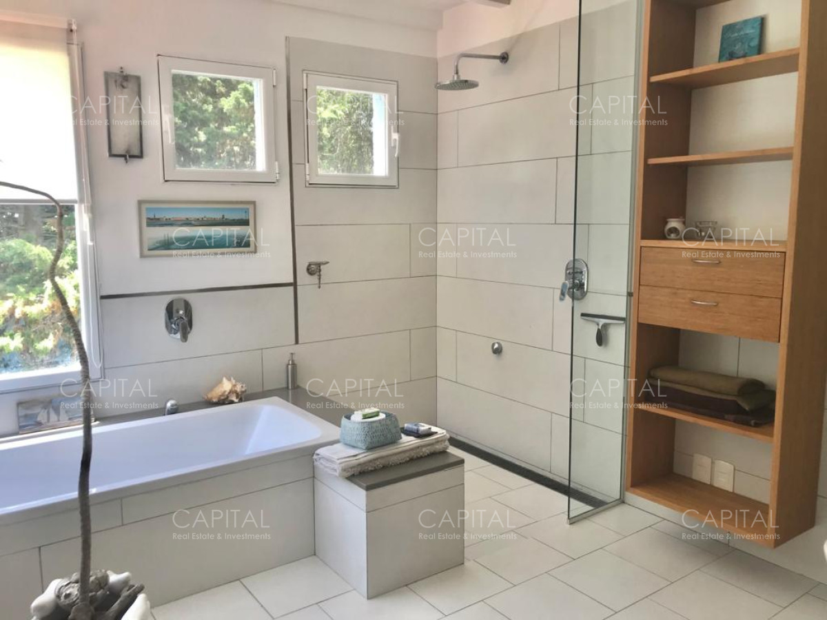 Casa ID.36999 - Casa con piscina en venta en Pleno corazón de La Barra