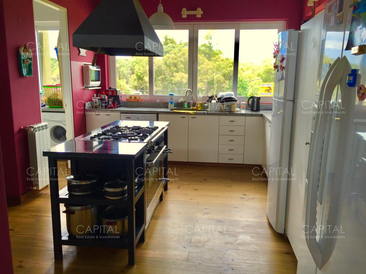 Casa ID.25894 - Espectacular casa en La Barra con gran parque con divina vista al  bosque  