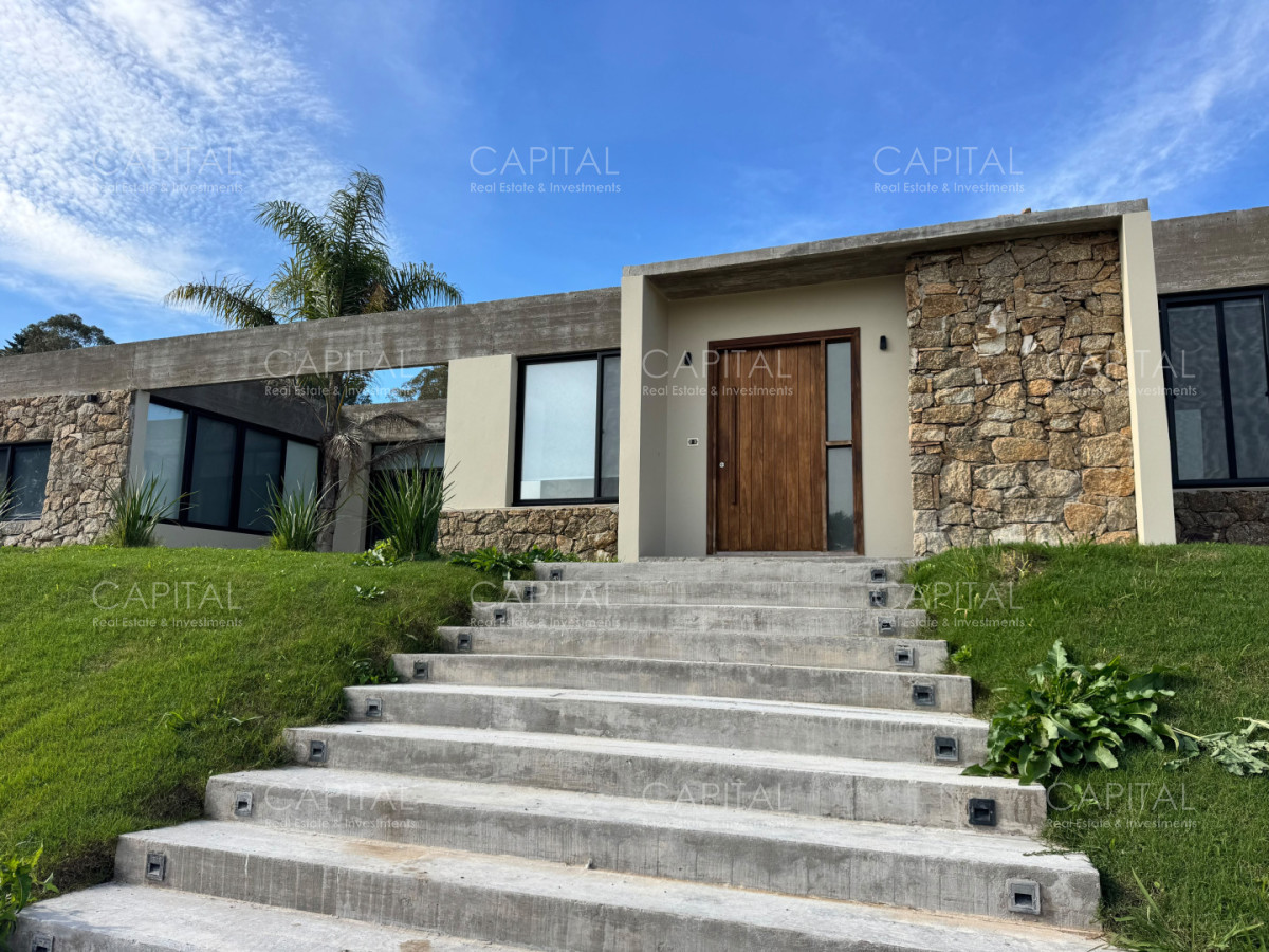 Casa ID.40852 - Casa en Barrio Privado Punta Ballena a la venta