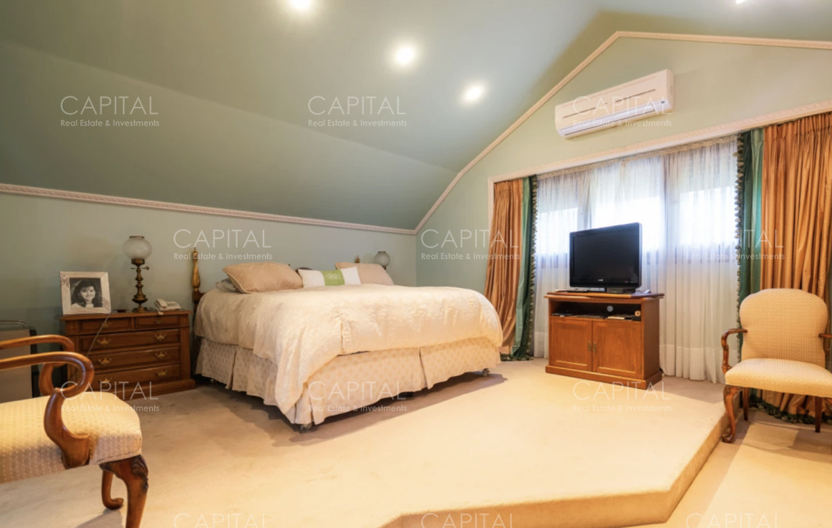 Casa ID.39114 - Mansion en Venta en Playa Mansa Punta del Este