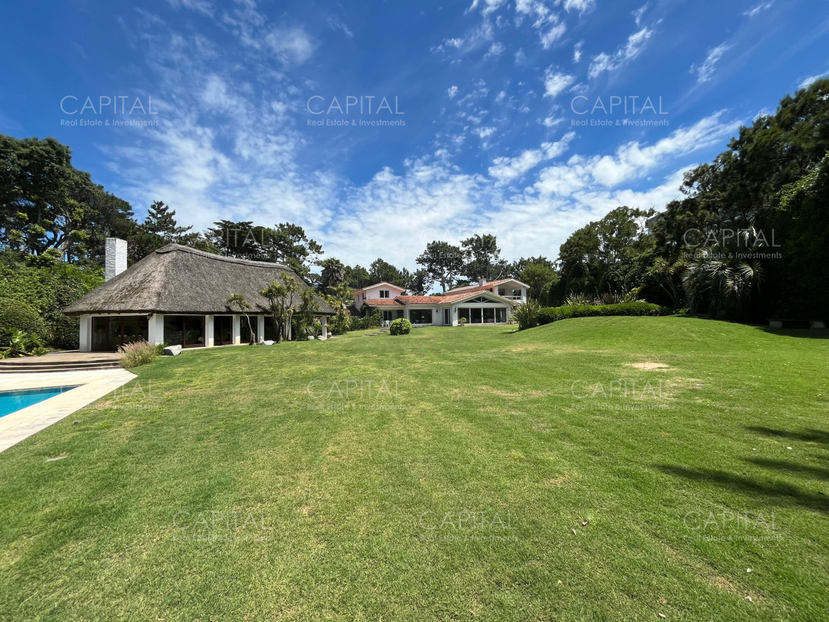 Casa ID.37287 - Espectacular Casa en Playa Brava Punta Del Este 