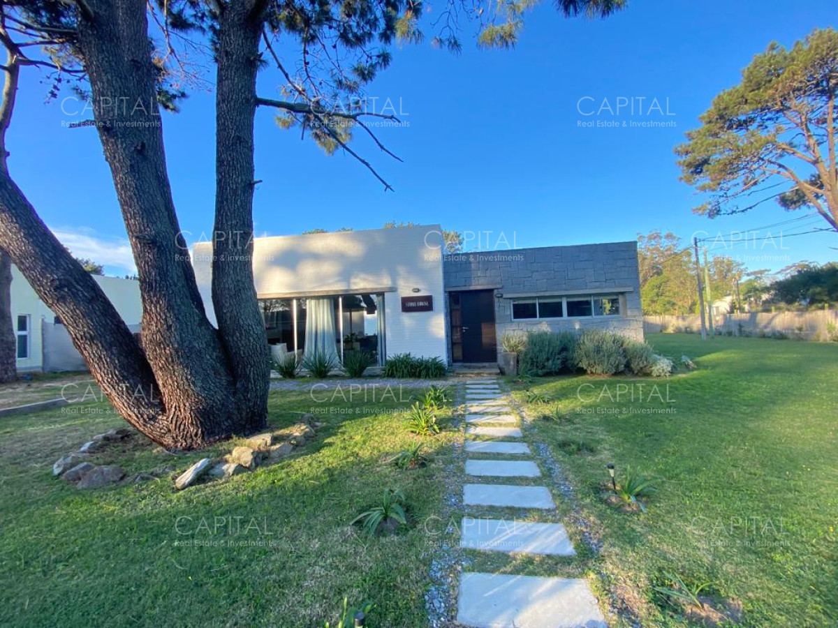 Casa ID.25403 - Casa en La Barra - Punta del Este