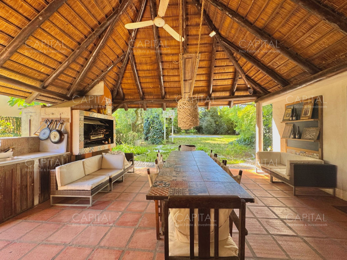 Casa ID.37635 - Casa en Venta en Pinares Punta del Este