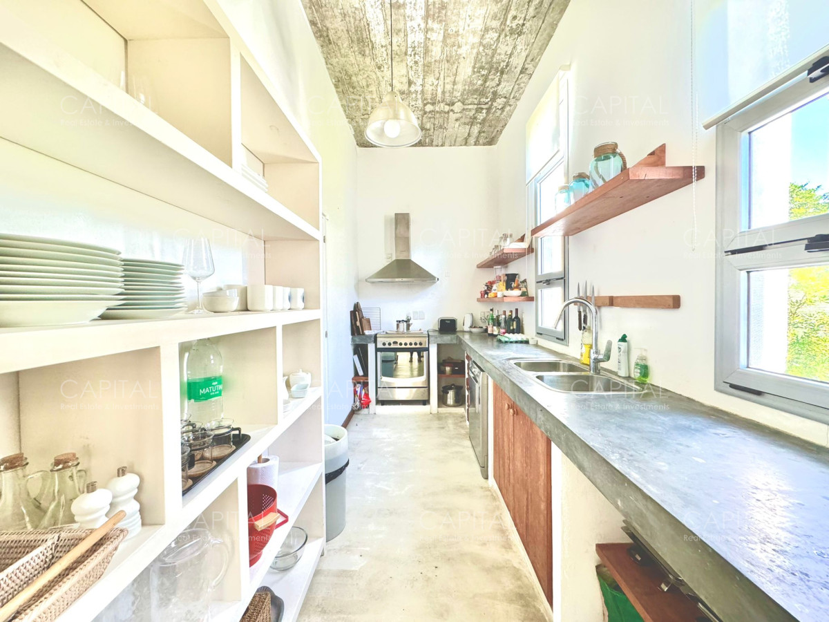 Casa ID.36175 - Casa en Venta en Pueblo de José Ignacio Cuatro Dormitorios y Dependencia