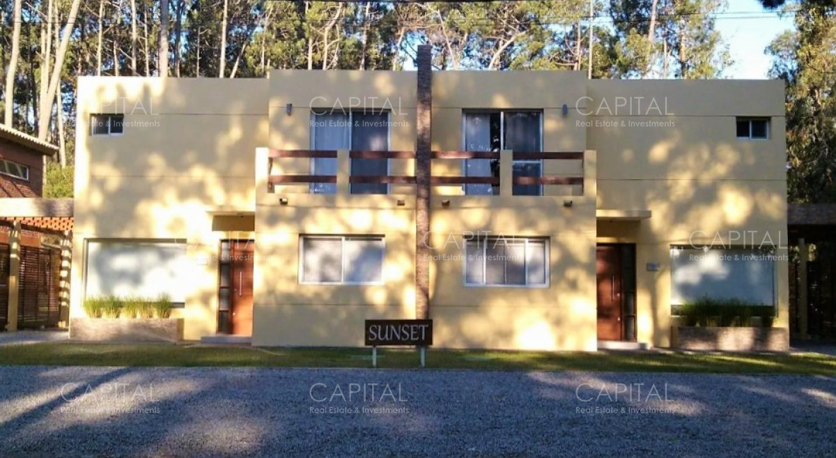 Casa ID.30075 - Casa en Alquiler Temporada de Cuatro Dormitorios con  Piscina - Solanas Vacation