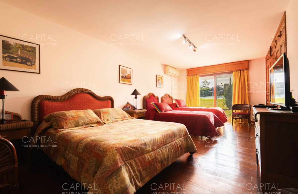 Casa ID.39114 - Mansion en Venta en Playa Mansa Punta del Este