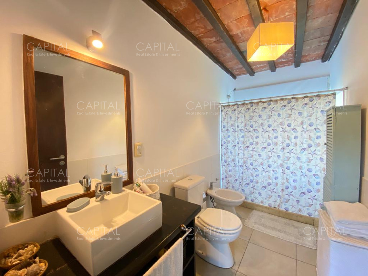 Casa ID.25403 - Casa en La Barra - Punta del Este
