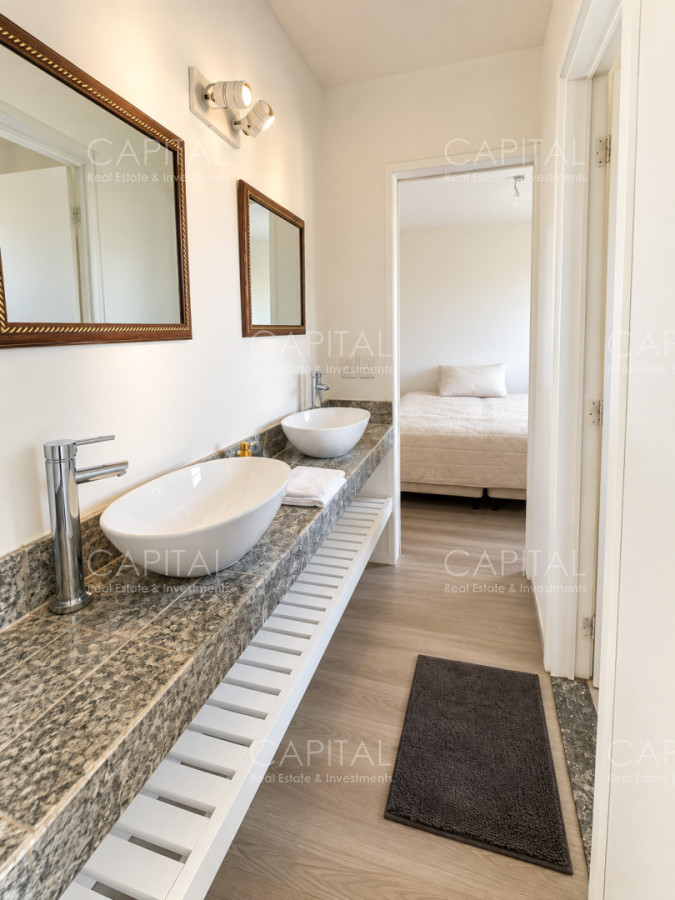 Casa ID.40696 - Casa en venta en El Tesoro La Barra a 1 cuadra de Ruta 10