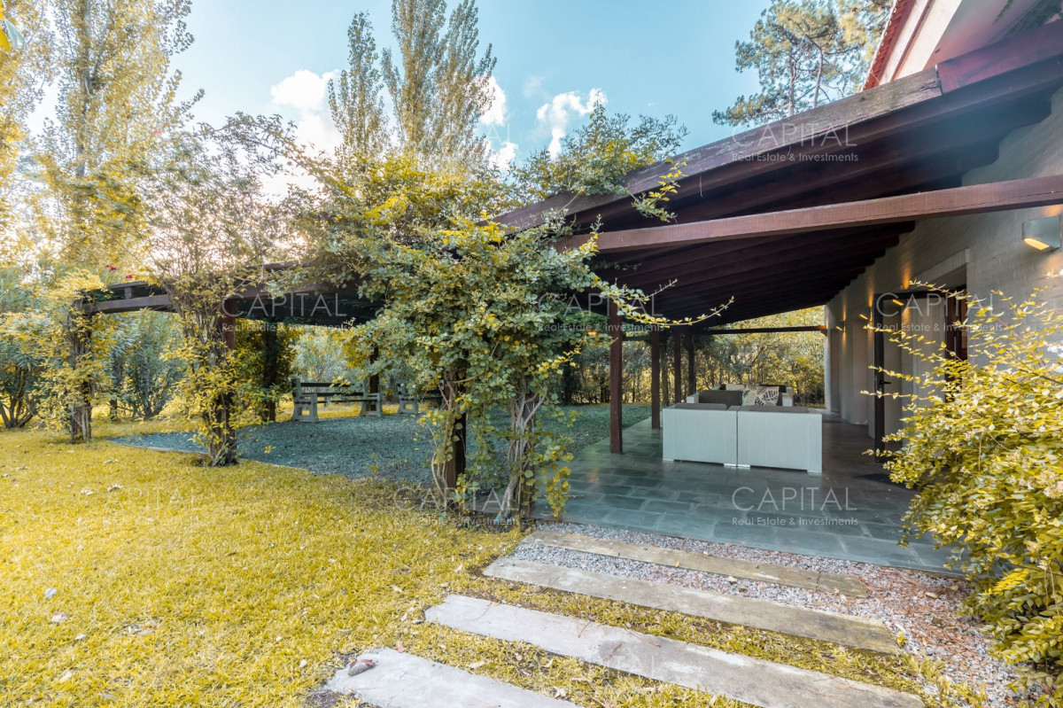 Casa ID.37117 - Casa en Venta Parque Pinares