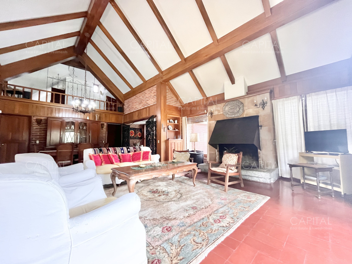 Casa ID.38705 - Casa en venta de 5 dormitorios en San Rafael