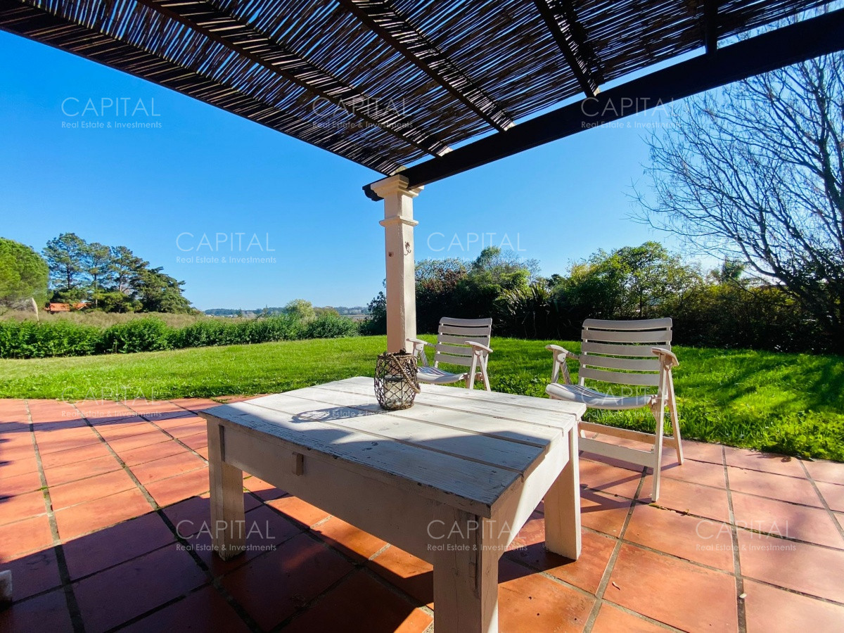 Casa ID.26103 - Casa Pinares con vista a la laguna en Venta