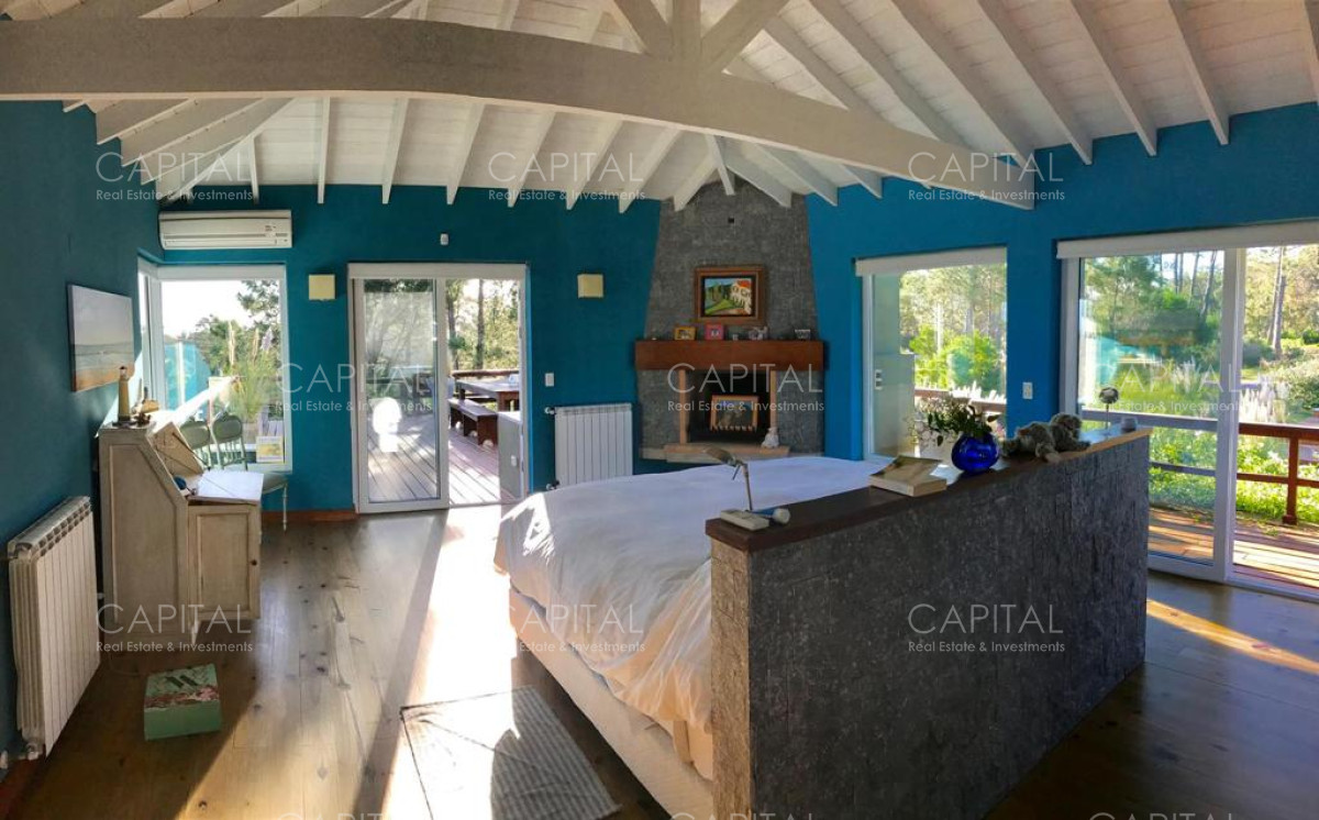 Casa ID.25894 - Espectacular casa en La Barra con gran parque con divina vista al  bosque  