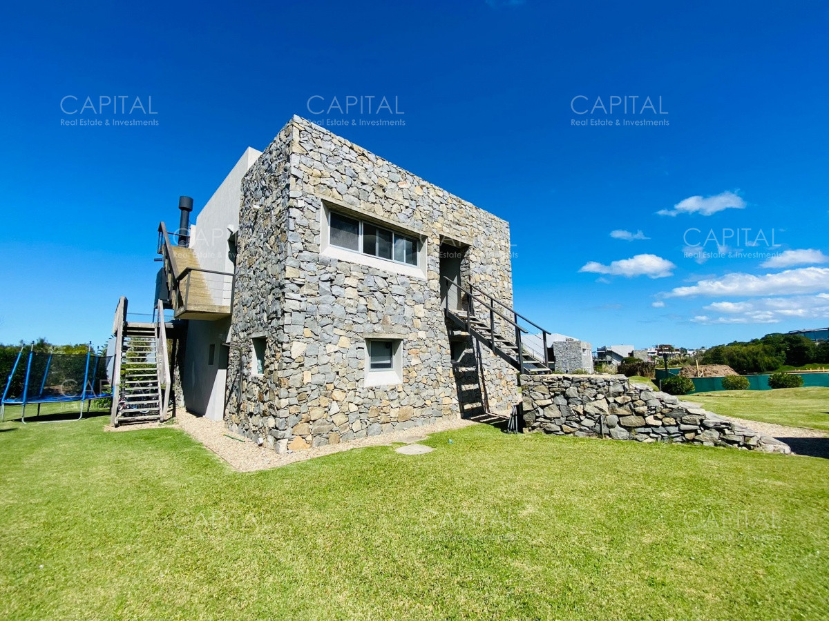 Casa ID.32561 - Casa en Venta en Barrio Privado Manantiales
