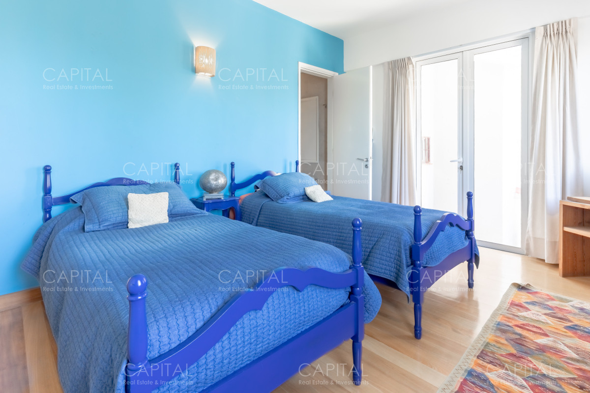 Casa ID.29753 - Venta de Magnífica casa en Rambla del Puerto de Punta del Este