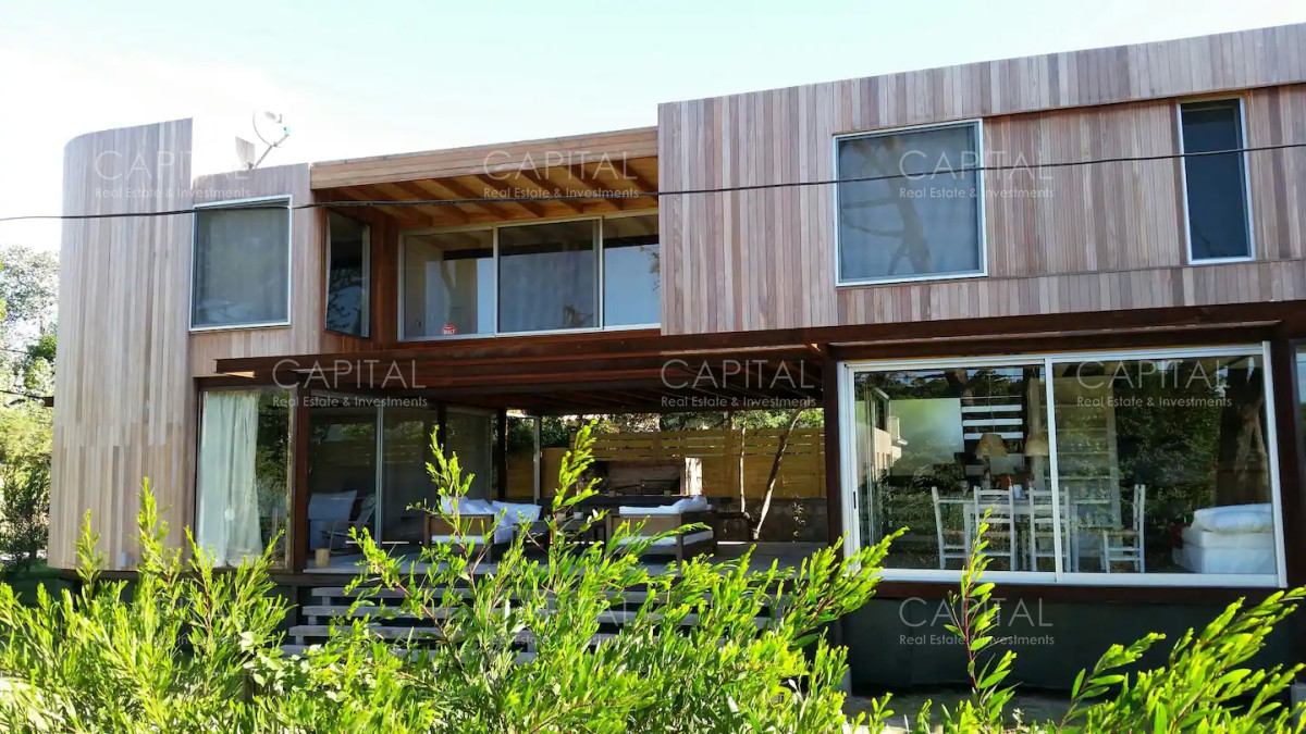 Casa ID.33628 - Casa de cuatro dormitorios mas dependencia en alquiler, La Barra