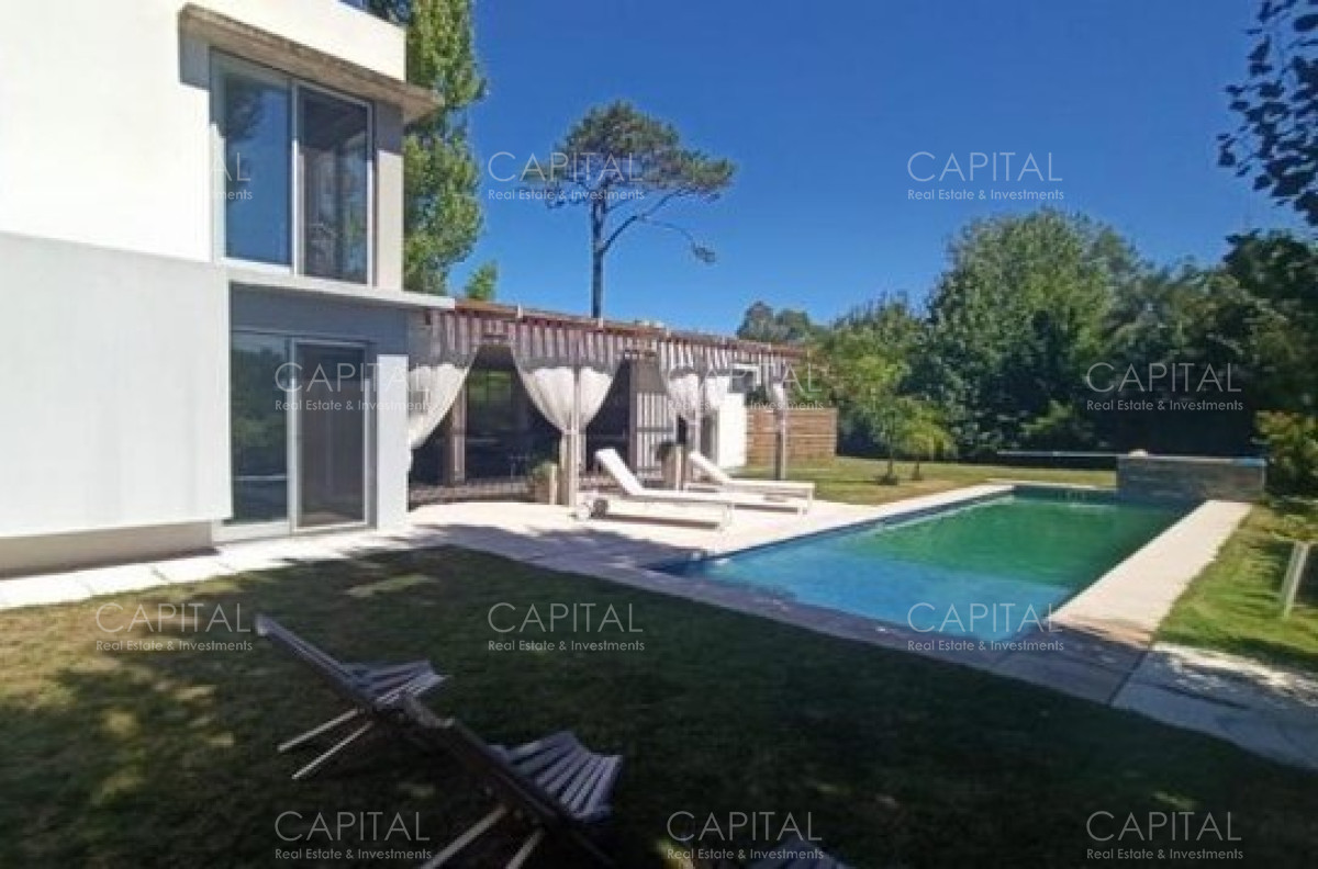 Casa ID.30772 - Casa en Barrio Privado Punta del Este en Venta Alquiler de Temporada