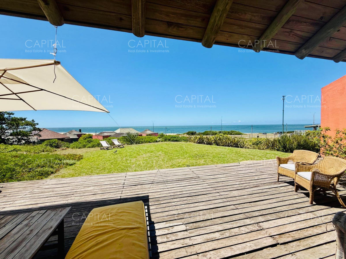 Casa ID.39720 - Casa de estilo en venta en Montoya con vista al mar