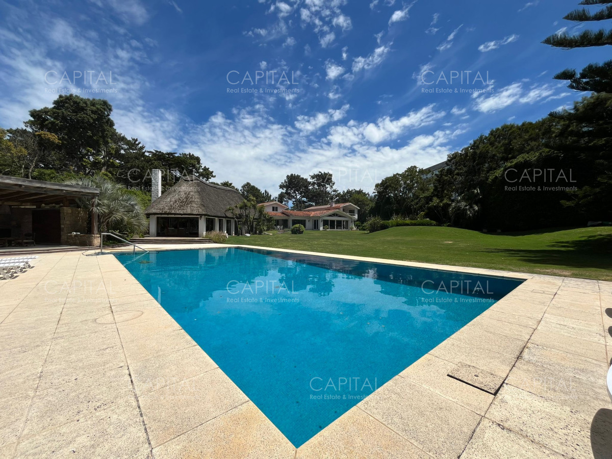 Casa ID.37287 - Espectacular Casa en Playa Brava Punta Del Este 