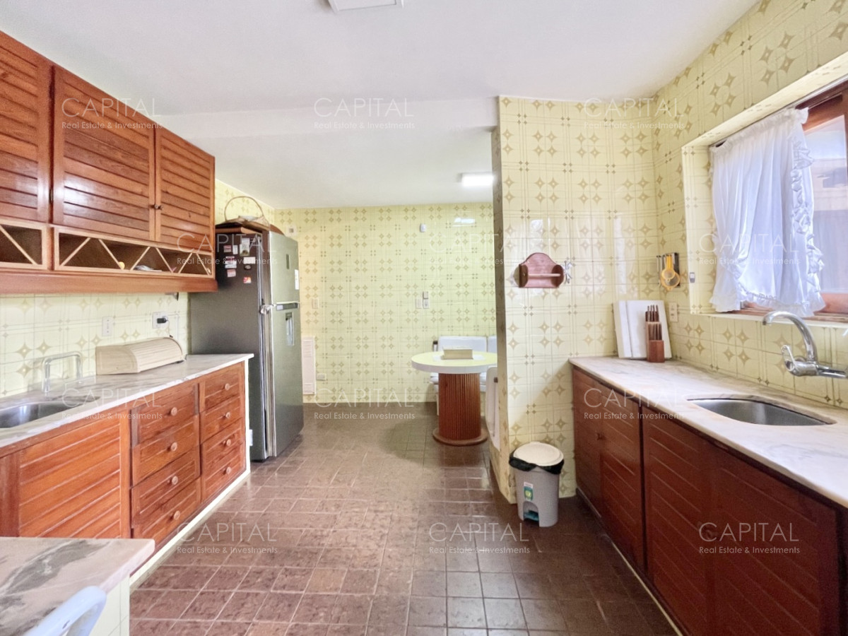 Casa ID.34608 - Casa en Venta de Cuatro Dormitorios , Zona Lugano, Punta del Este