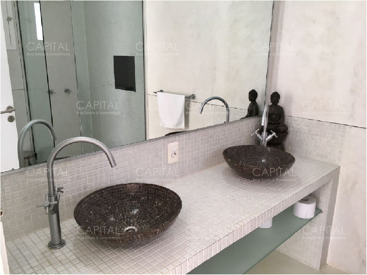 Casa ID.25844 - Excelente casa en 1era fila de Península - 4 dormitorios y solarium con jacuzzi!
