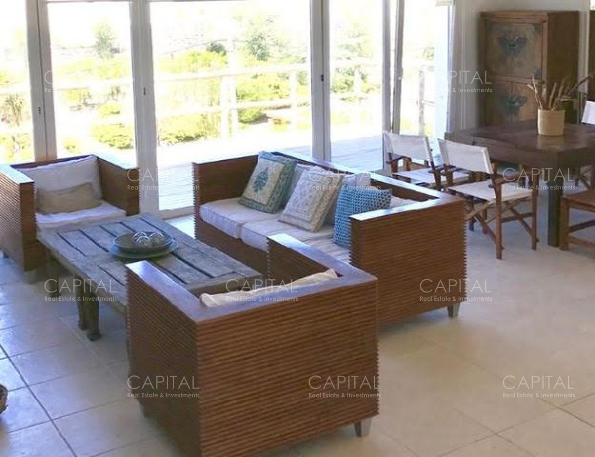 Casa ID.28233 - Casa en Alquiler Punta Ballena Solanas Cinco Dormitorios