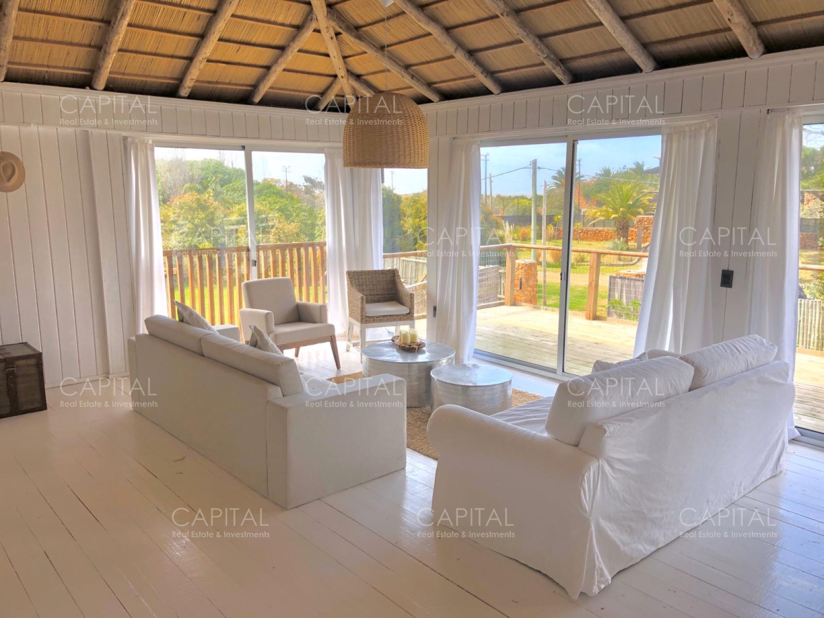 Casa ID.28338 - Alquiler temporario de Casa de 3 dormitorios y piscina en Barrio San Vicente, José Ignacio.