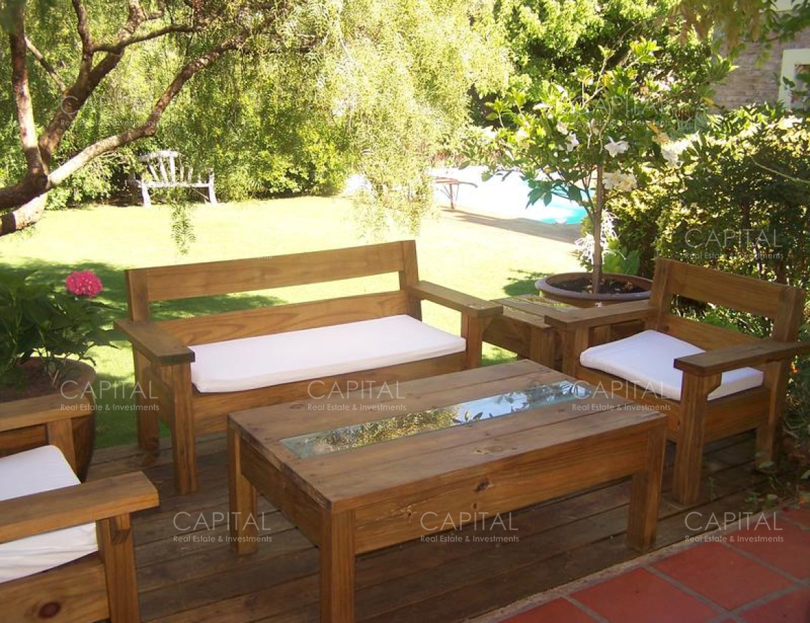 Casa ID.25440 - Casa de cuatro dormitorios con piscina en La Barra