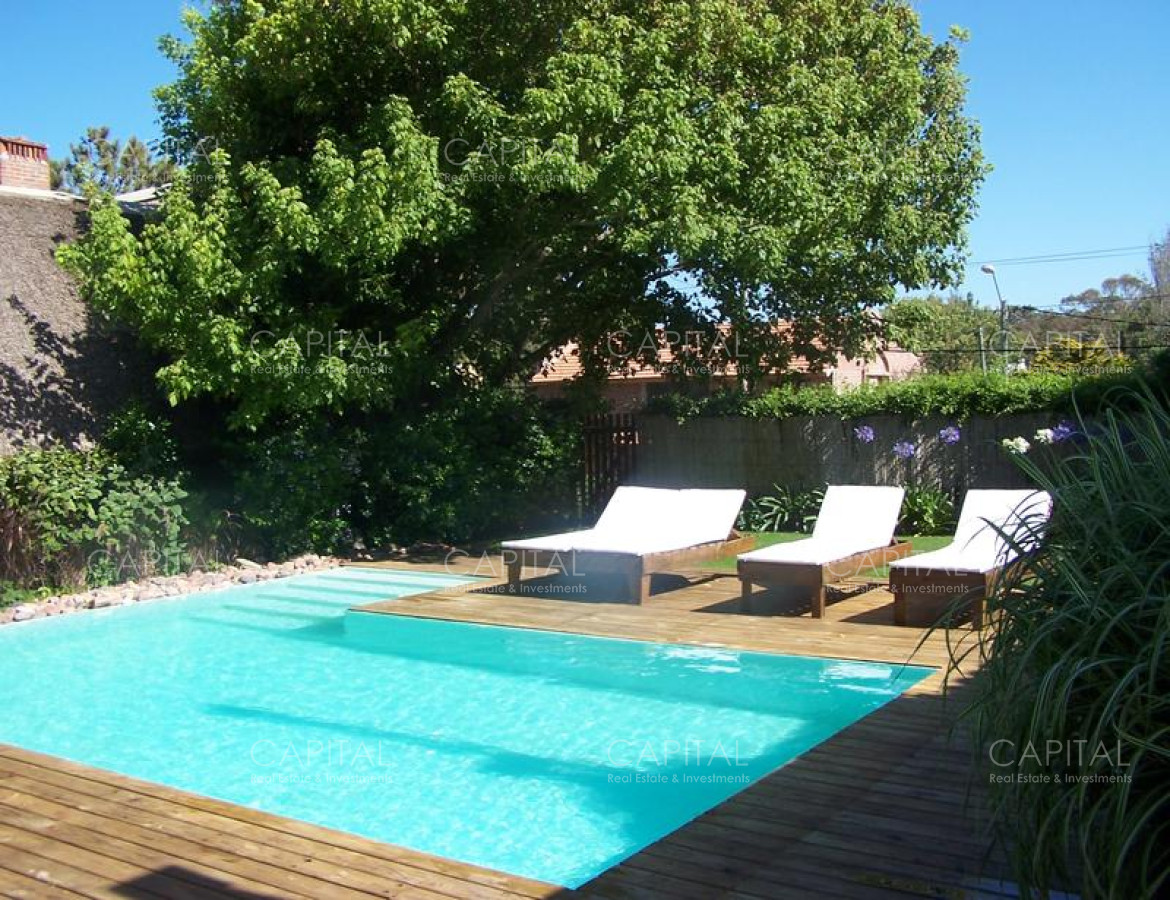 Casa ID.25440 - Casa de cuatro dormitorios con piscina en La Barra