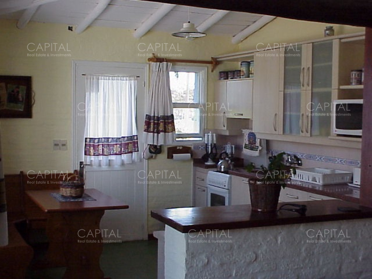 Casa ID.25481 - Casa tres dormitorios y servicio con jardín cercado, piscina climatizada en La Barra