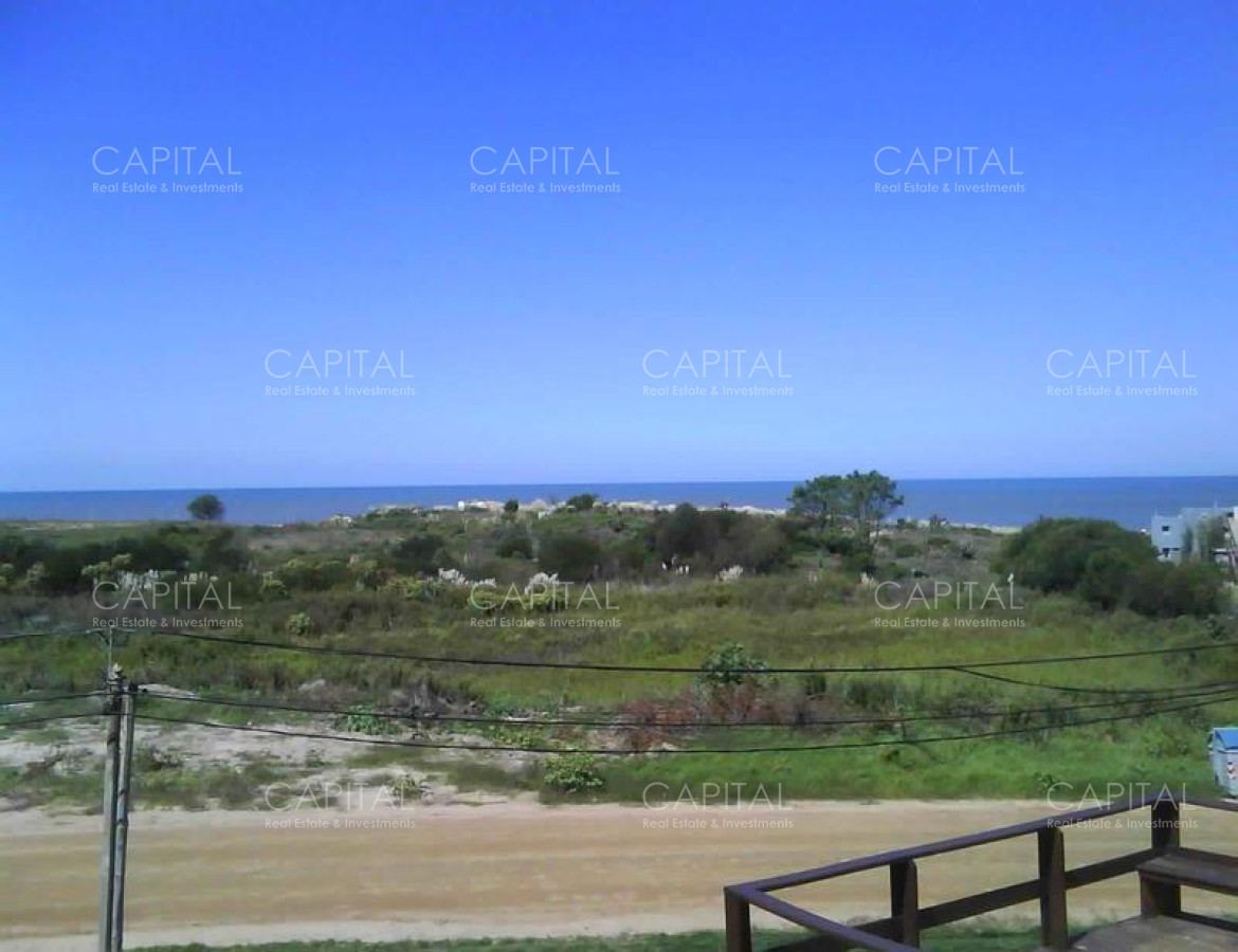 Casa ID.25523 - Casa en Venta en Playa Manantiales de Tres Dormitorios