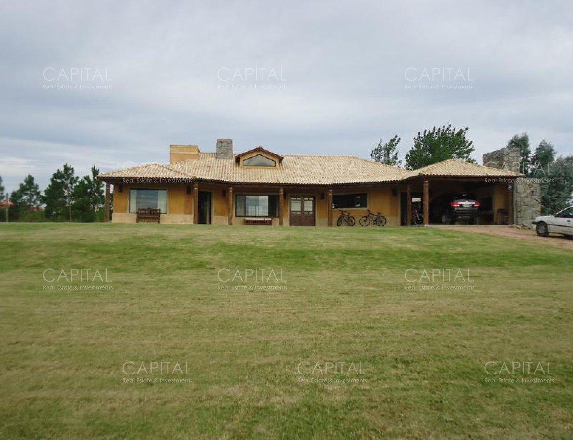 Casa ID.25582 - Casa en venta en Barrio Privado El Quijote