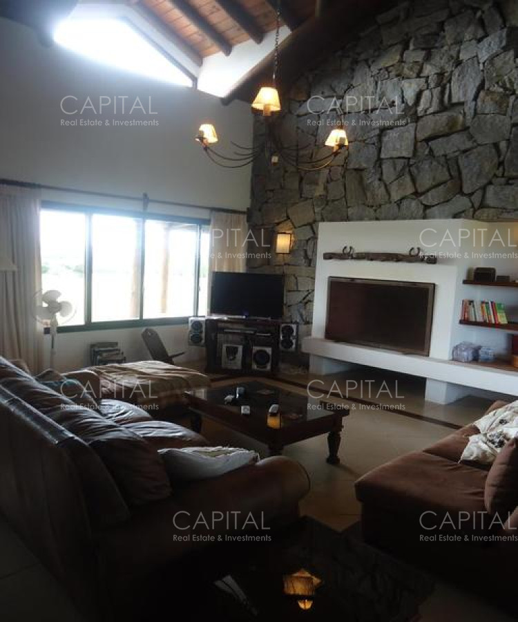 Casa ID.25582 - Casa en venta en Barrio Privado El Quijote