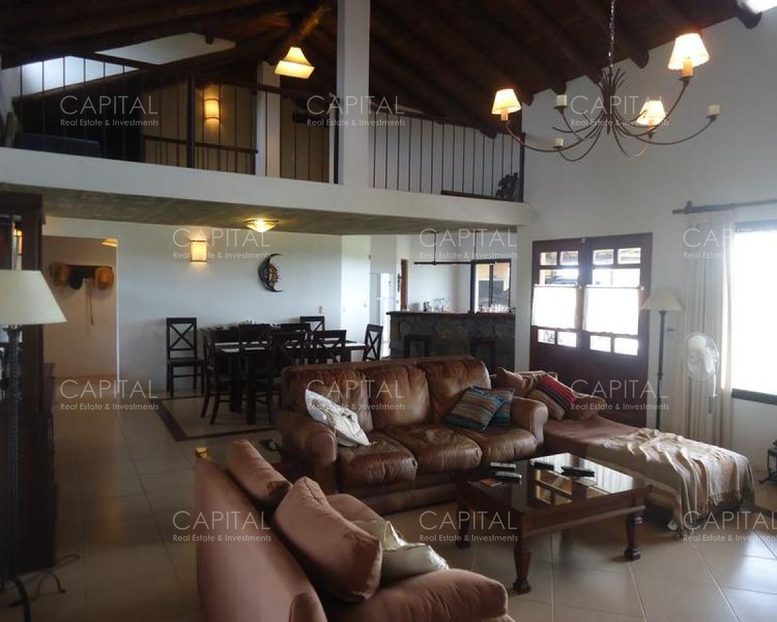 Casa ID.25582 - Casa en venta en Barrio Privado El Quijote