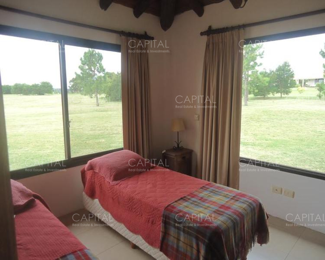 Casa ID.25582 - Casa en venta en Barrio Privado El Quijote