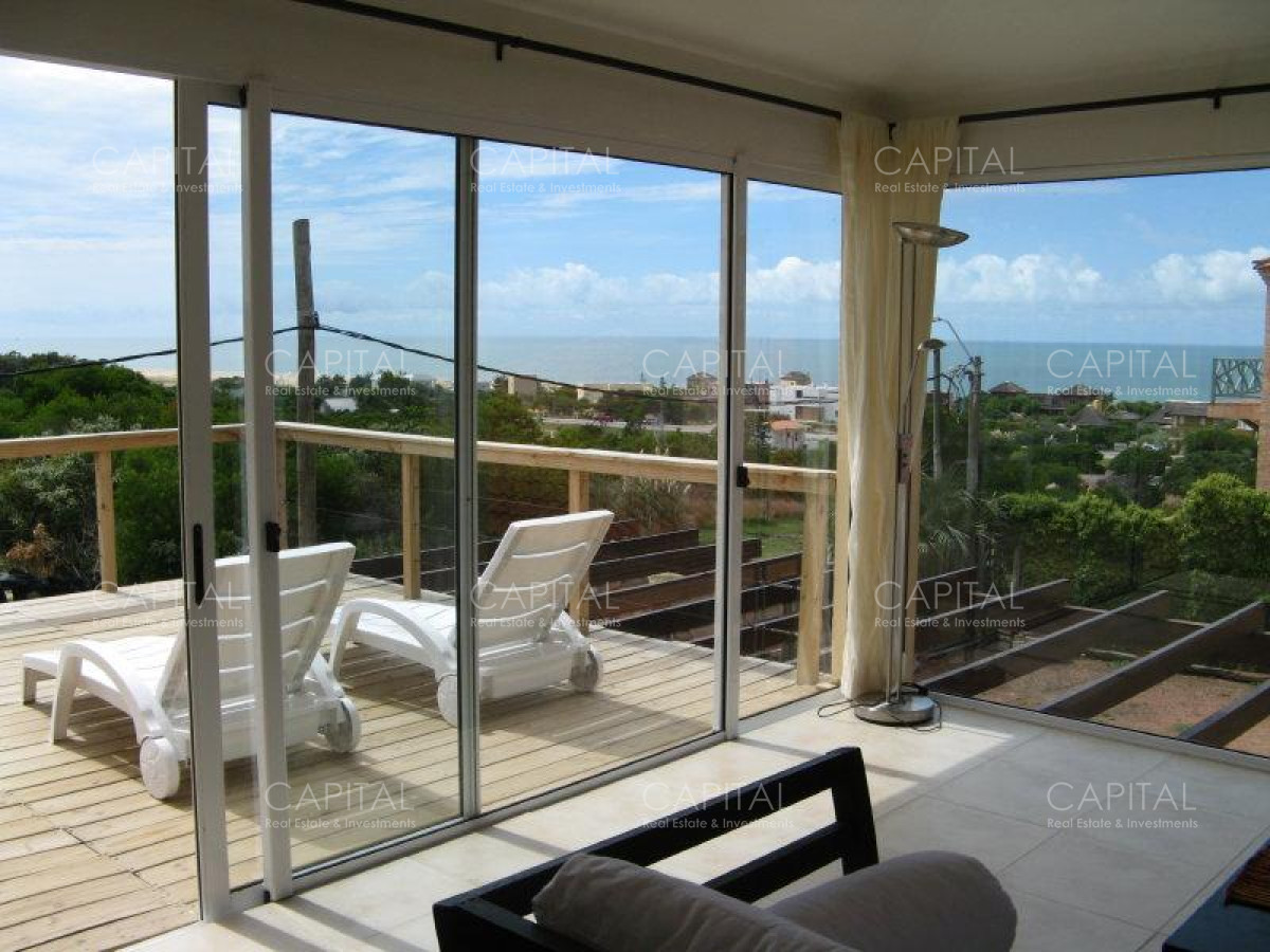 Casa ID.25722 - Excelente casa en Punta Piedras a 1 cuadra de la playa y muy próxima al Chorro