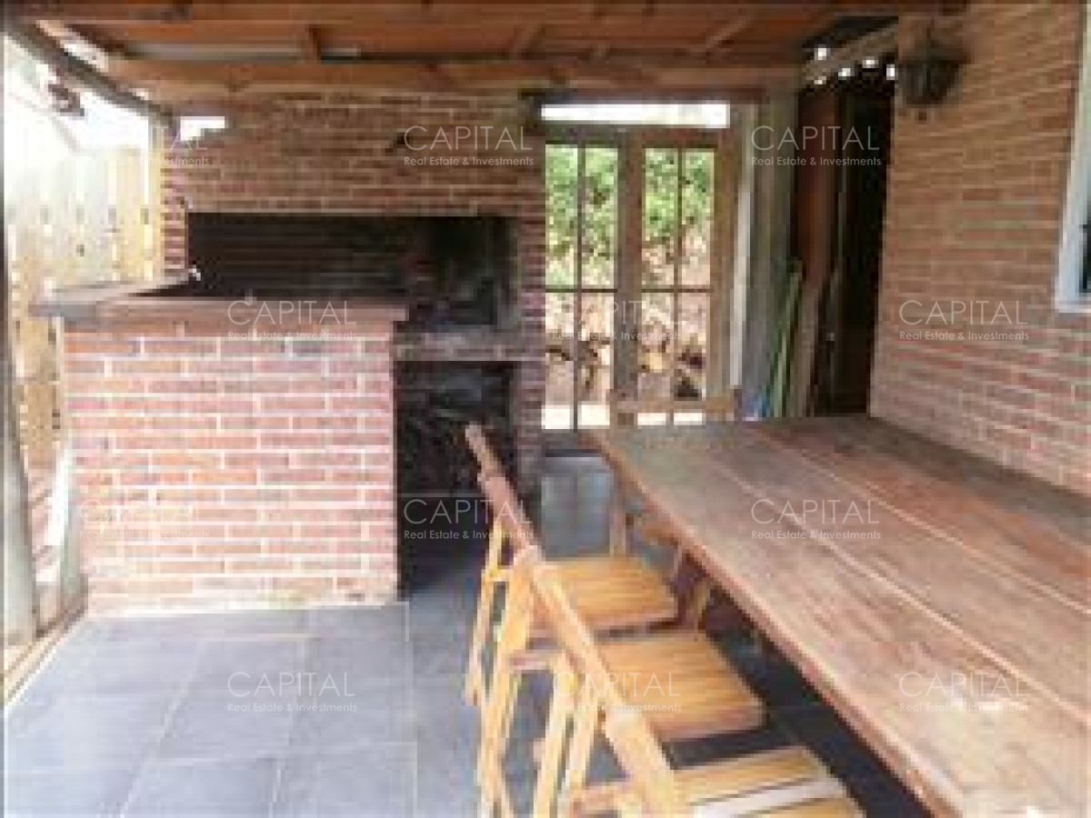 Casa ID.24979 - Casa de 4 dormitorios en alquiler en Playa Mansa