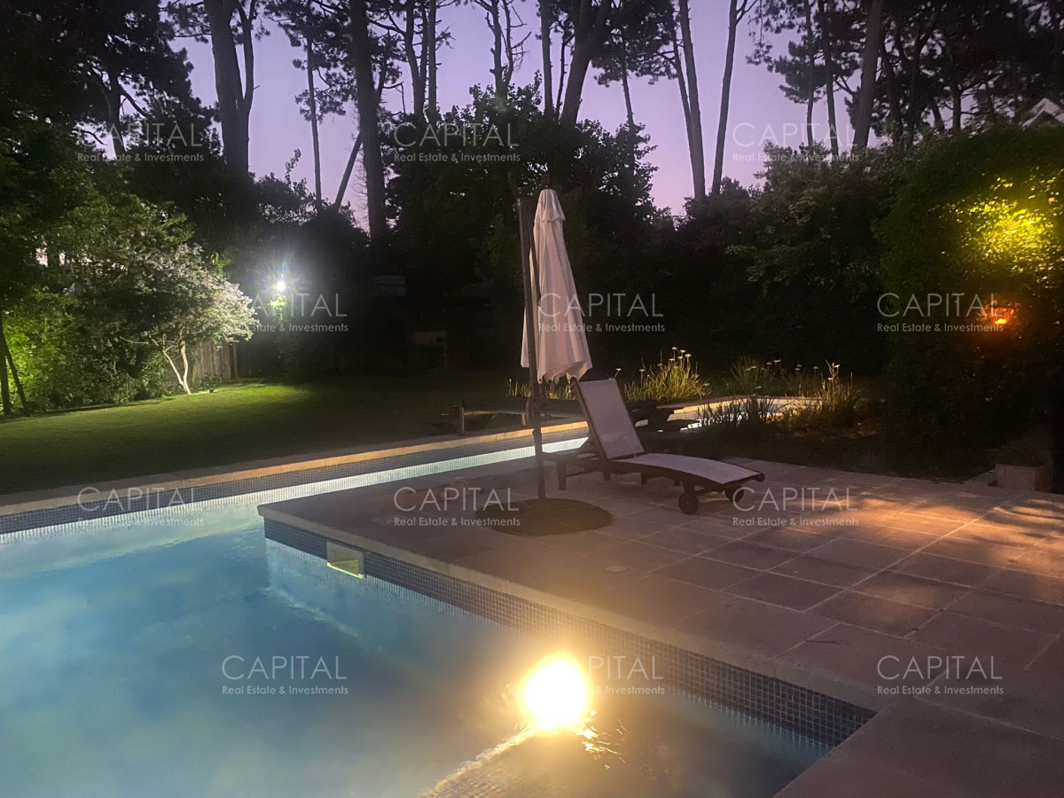 Casa ID.28553 - Casa de 5 dormitorios en Barrio Lugano, Punta del Este